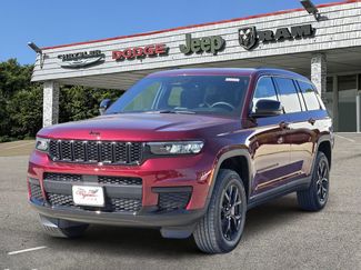 New 2025 Jeep Grand Cherokee L Altitude video 2