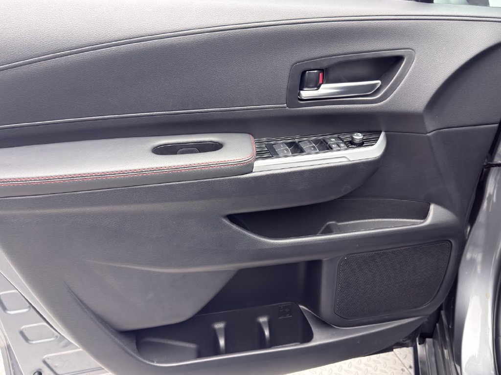 Used 2026 Toyota Sienna XSE AWD/4WD image 17