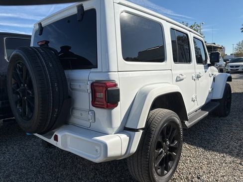 Used 2021 Jeep Wrangler Unlimited Sahara image 3