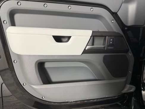 New 2026 Land Rover Defender 110 X AWD/4WD image 14