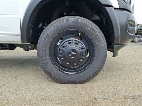 New 2027 RAM 5500 Tradesman AWD/4WD image 5