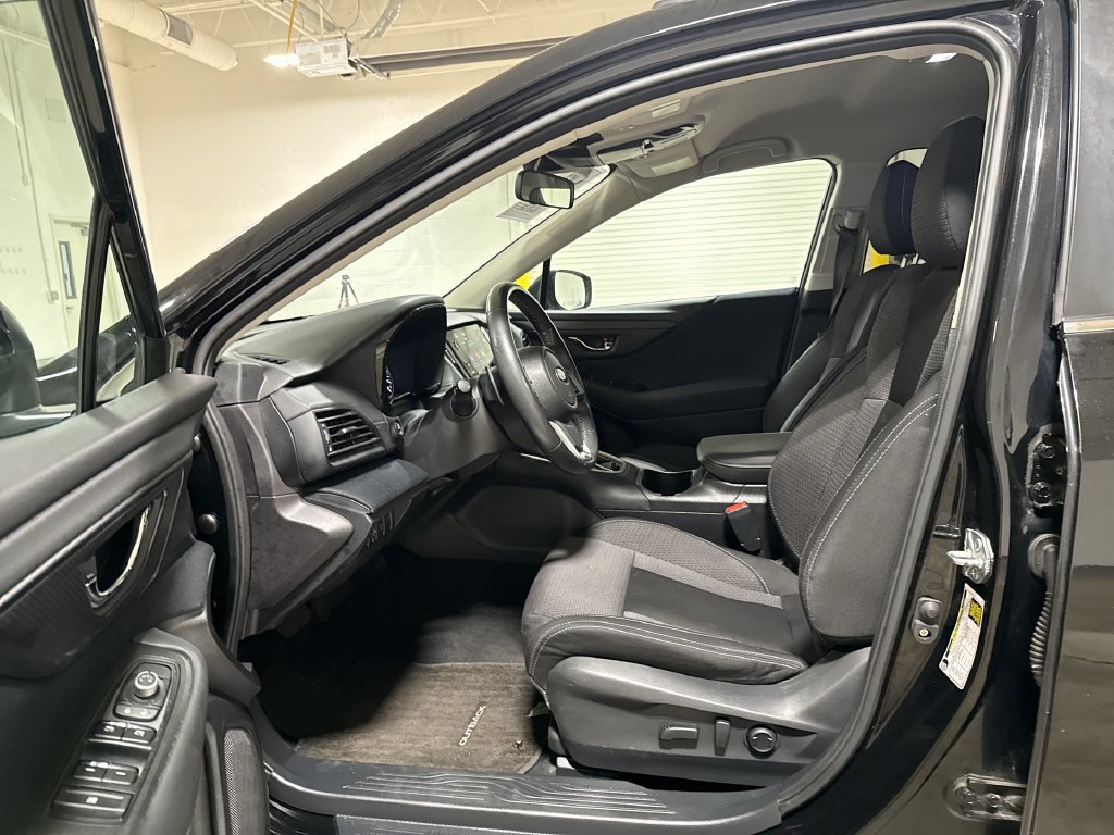Used 2023 Subaru Outback Premium AWD/4WD image 19