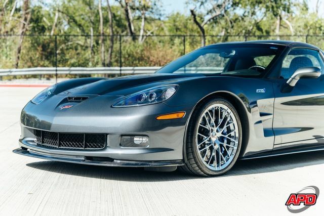 Used 2009 Chevrolet Corvette ZR1 w/ Preferred Equipment Group RWD image 63