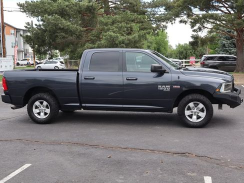 Used 2020 RAM 1500 Classic SLT RWD image 3
