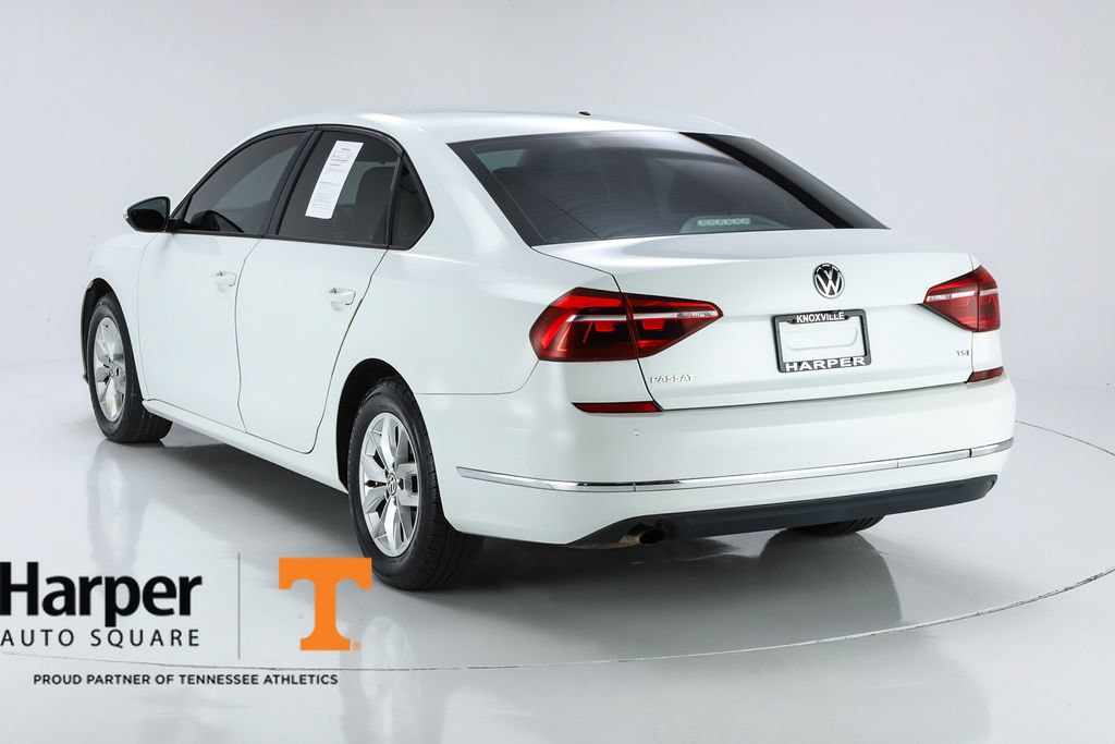 Used 2018 Volkswagen Passat 2.0T S w/ Driver Assistance Package FWD image 7