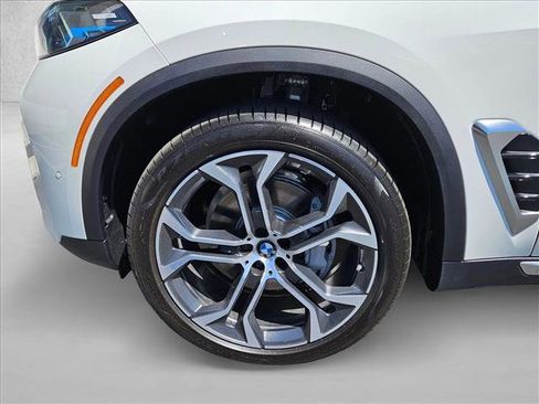 New 2026 BMW X5 xDrive40i AWD/4WD image 10