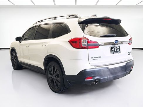 Used 2022 Subaru Ascent Onyx Edition image 6