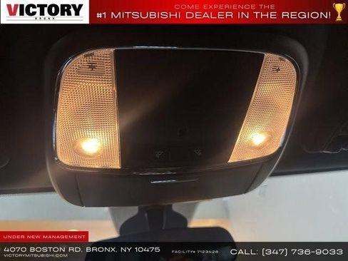 Used 2021 Jeep Grand Cherokee Laredo AWD/4WD image 44
