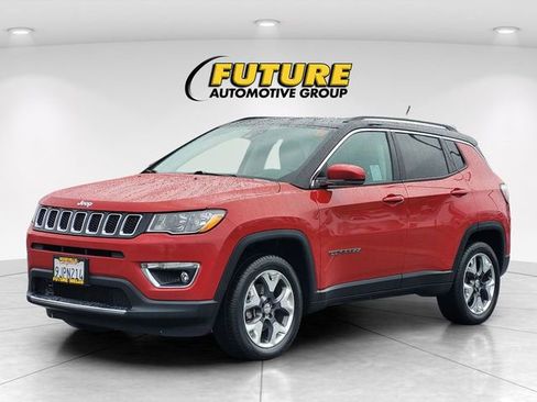 Used 2019 Jeep Compass Limited w/ Advanced Safety Group AWD/4WD image 5