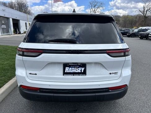 Certified 2023 Jeep Grand Cherokee Altitude image 26