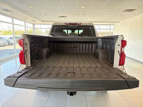 New 2026 Chevrolet Silverado 1500 ZR2 w/ LPO, Dark Essentials Package AWD/4WD image 15