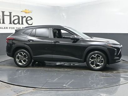 New 2026 Chevrolet Trax LT w/ Sunroof Package