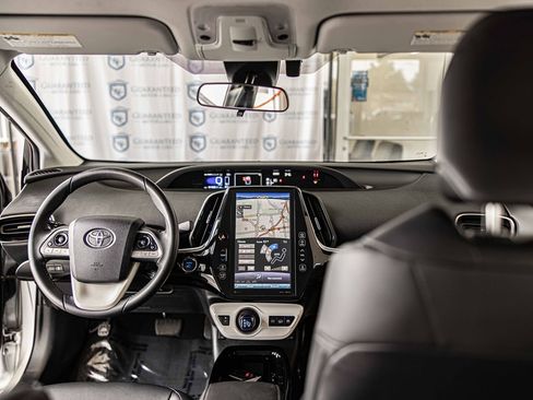 Used 2018 Toyota Prius Prime Premium image 35