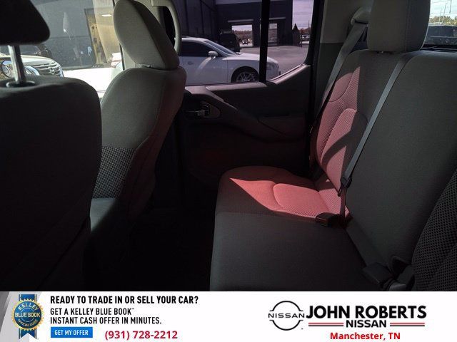 Used 2018 Nissan Frontier SV w/ Value Truck Package RWD image 11