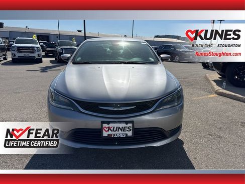 Used 2016 Chrysler 200 LX image 5