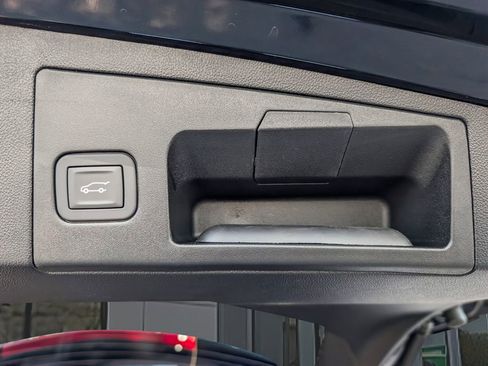 New 2025 Cadillac XT5 Sportv w/ Technology Package image 28