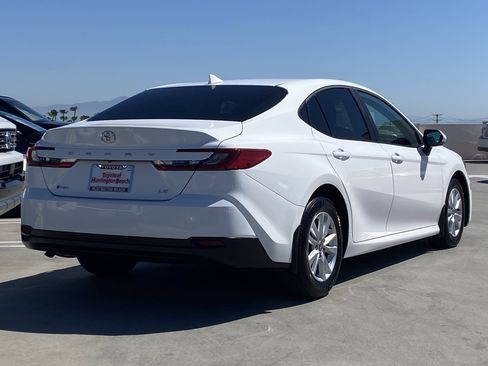 Certified 2025 Toyota Camry LE w/ Convenience Package image 3