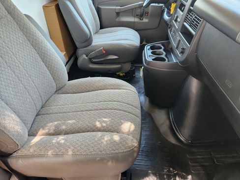 New 2025 Chevrolet Express 3500 w/ Power Convenience Package image 17