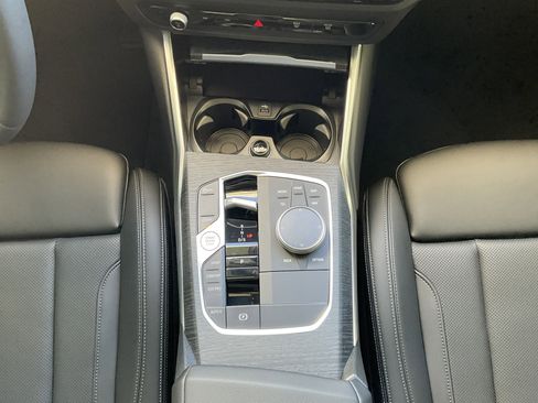 Certified 2025 BMW 330i Sedan image 13