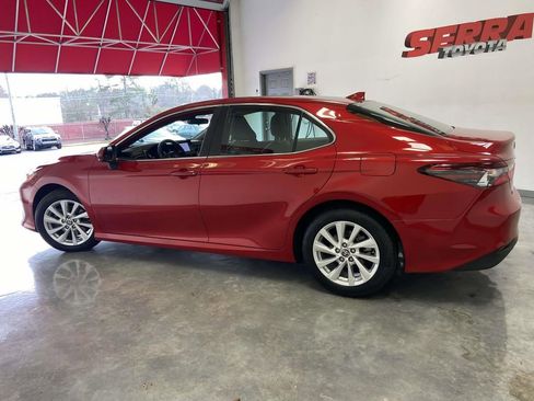 Used 2023 Toyota Camry LE image 6