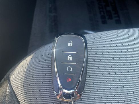 Used 2025 Chevrolet Trax LT image 22