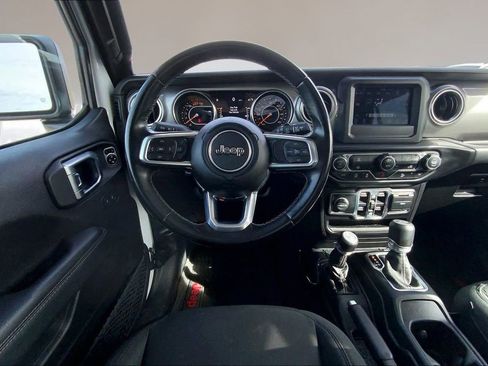 Used 2020 Jeep Wrangler Unlimited Sahara AWD/4WD image 5