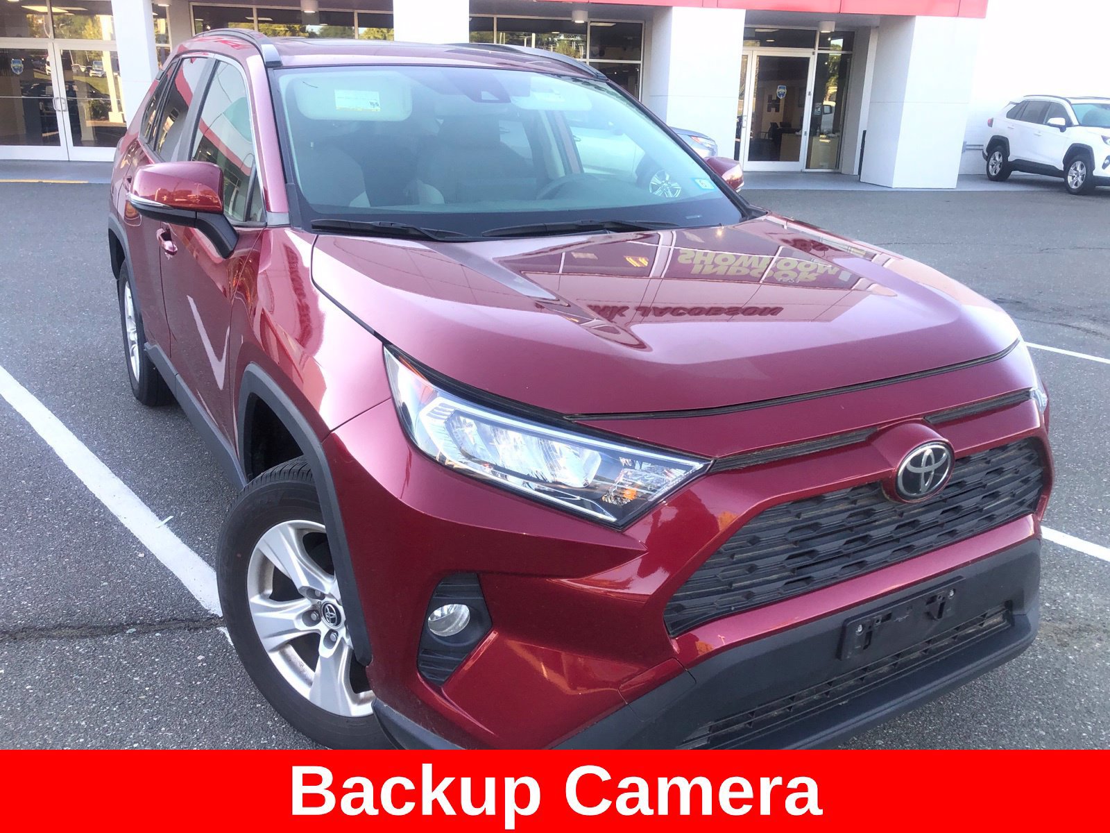 Used 2019 Toyota RAV4 XLE w/ All Weather Liner Package AWD/4WD image 4