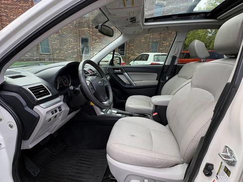 Used 2016 Subaru Forester 2.5i Limited AWD/4WD image 19