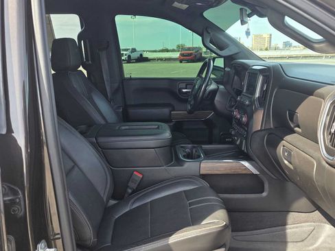 Used 2019 Chevrolet Silverado 1500 High Country w/ Safety Package II AWD/4WD image 11