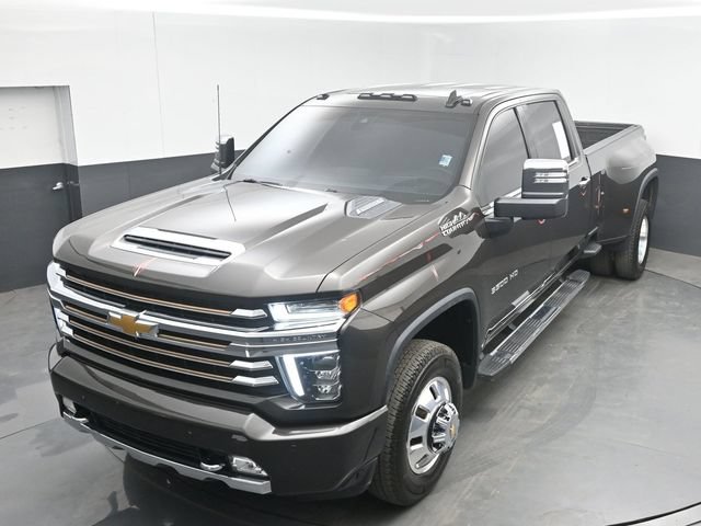 Used 2021 Chevrolet Silverado 3500 High Country w/ Snow Plow Prep/Camper Package AWD/4WD image 39