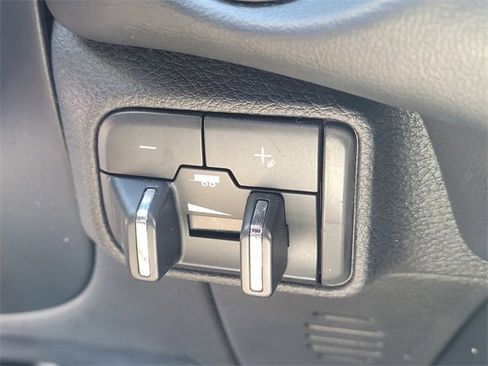 Used 2022 Dodge Durango GT image 18