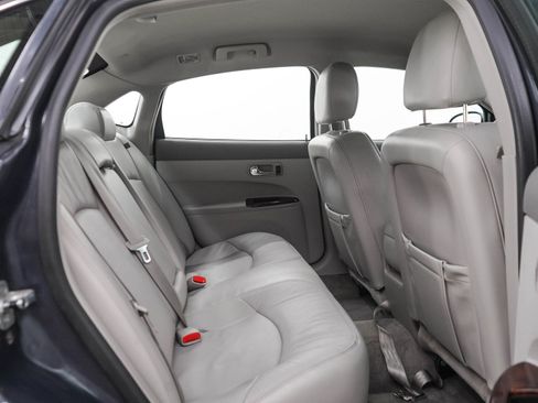 Used 2009 Buick LaCrosse CXL w/ Driver Confidence Package FWD image 12