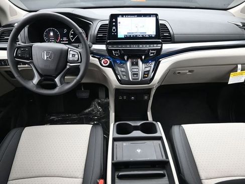 New 2026 Honda Odyssey Elite image 9