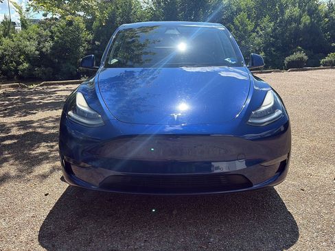 Used 2021 Tesla Model Y Long Range AWD/4WD image 13