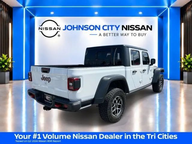 Used 2025 Jeep Gladiator Rubicon w/ Safety Group AWD/4WD image 4