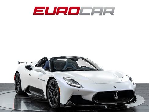 Used 2023 Maserati MC20 Spyder RWD image 9