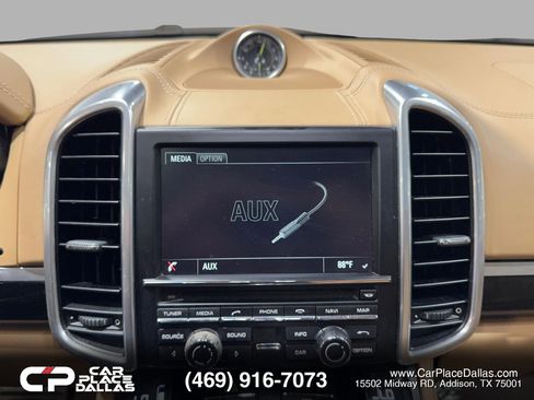 Used 2015 Porsche Cayenne S w/ Premium Package AWD/4WD image 21