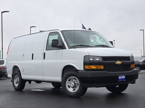 New 2025 Chevrolet Express 2500 image 2