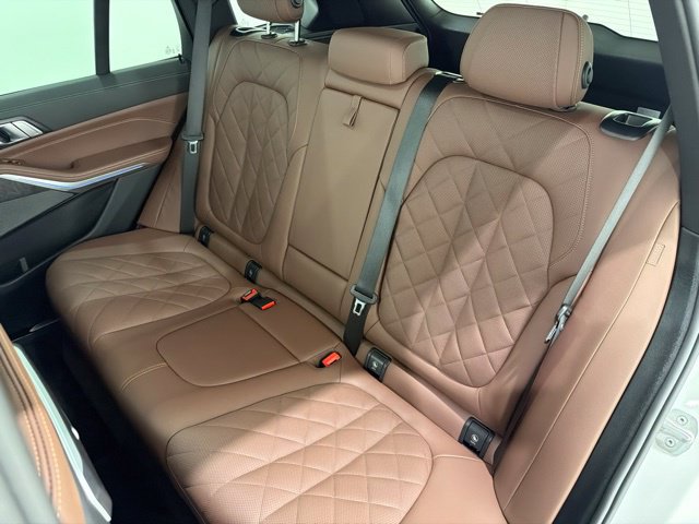 Certified 2025 BMW X5 xDrive50e w/ M Sport Package AWD/4WD image 16