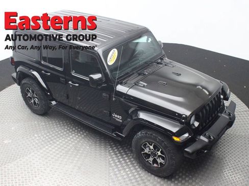 Used 2018 Jeep Wrangler Unlimited Sport S image 3