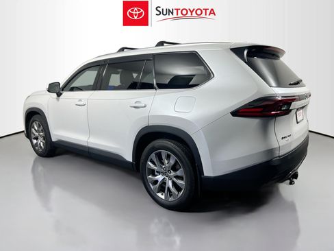 Used 2025 Toyota Grand Highlander AWD Hybrid image 6