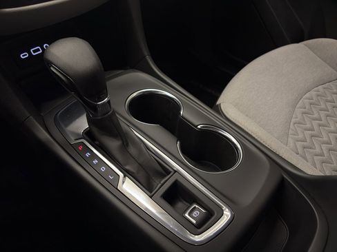 Used 2023 Chevrolet Equinox LS image 27