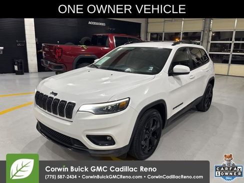 Used 2020 Jeep Cherokee Altitude image 1