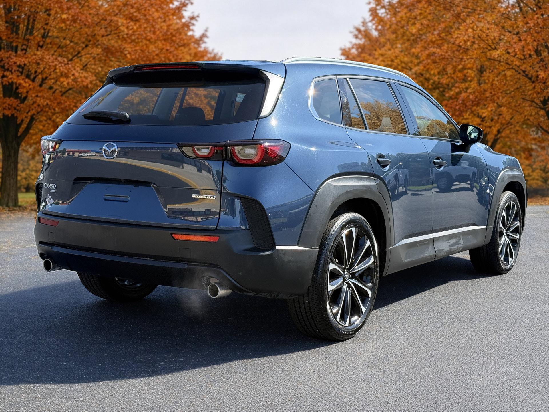 Used 2025 MAZDA CX-50 AWD 2.5 S w/ Premium Plus Pkg image 8