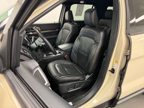 Used 2018 Ford Explorer Platinum AWD/4WD image 23