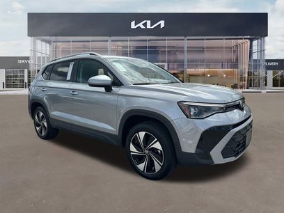 Used 2025 Volkswagen Taos SE