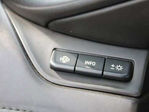 Used 2020 Cadillac Escalade ESV Platinum RWD image 30
