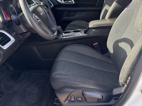 Used 2017 GMC Terrain SLE image 3