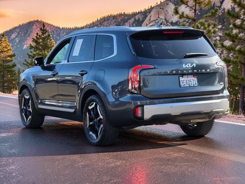 Used 2023 Kia Telluride EX AWD/4WD image 5
