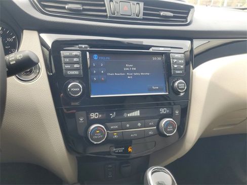 Used 2018 Nissan Rogue Sport SL image 20